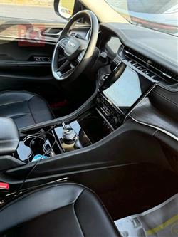 Jeep Grand Cherokee L